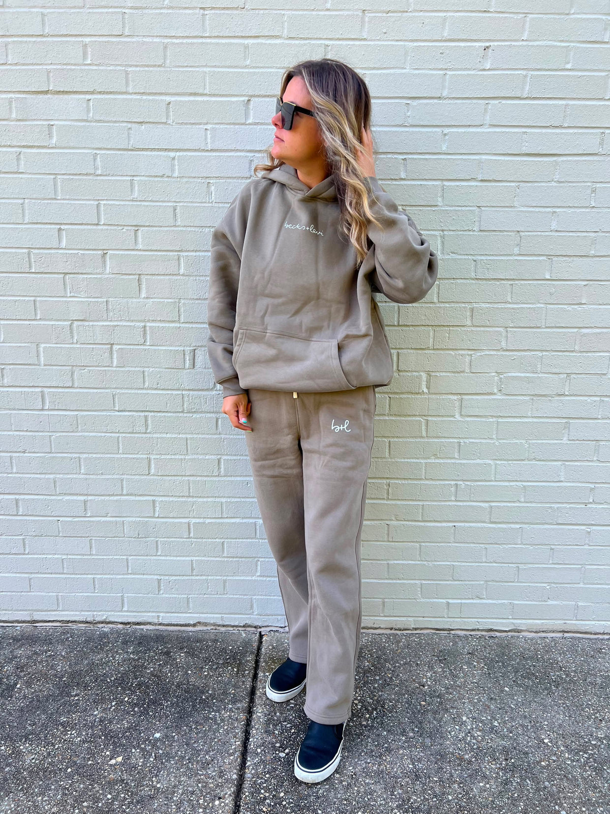 Adult Unisex Fleece Straight Leg Logo Pants - Gray Coffee