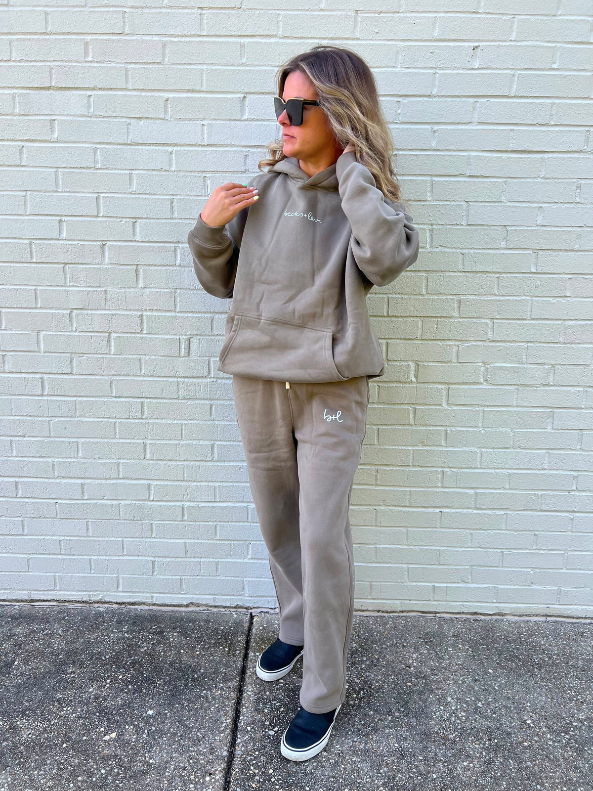 Adult Unisex Fleece Straight Leg Logo Pants - Gray Coffee
